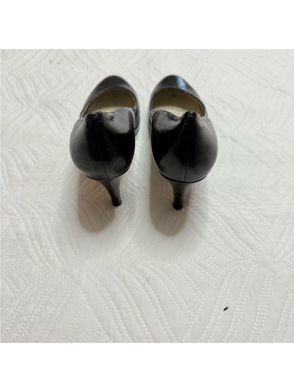 Nine West Women’s Black Leather Heel Pumps. Size 9 - Picture 6 of 9